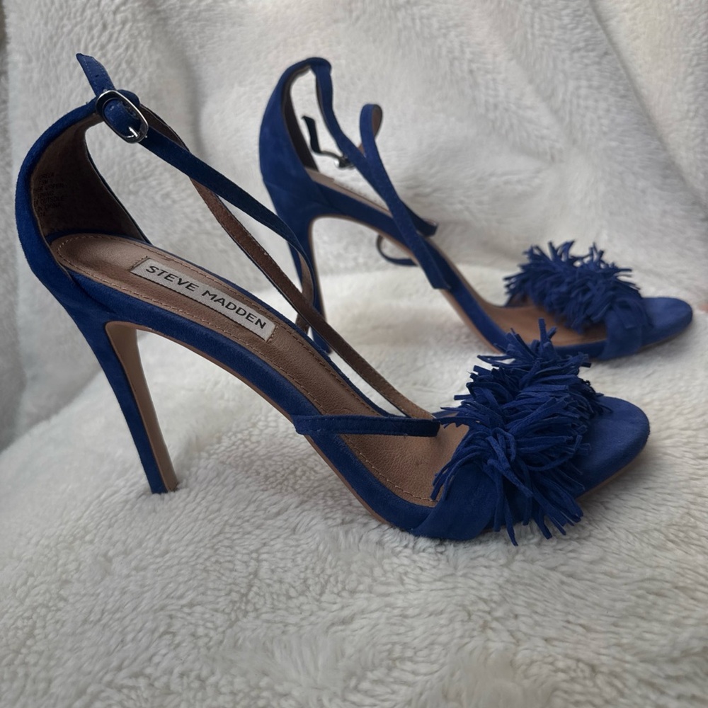 Steve Madden Blue Heels with Stiletto Design and Ankle Straps